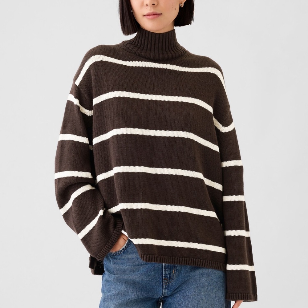 GAP 100% cotton oversized split hem mockneck sweater striped